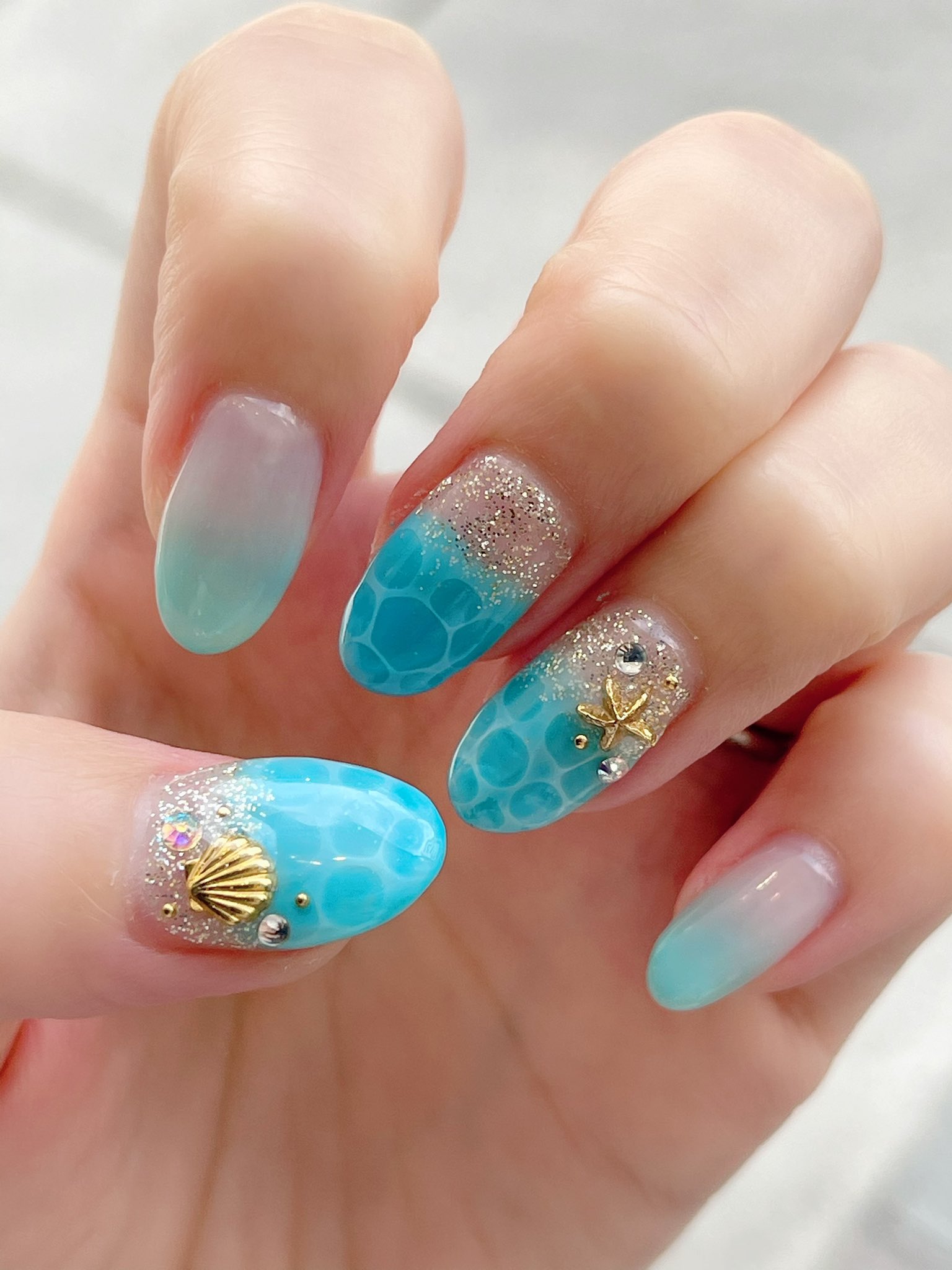 リアルパンプキン Vtuber 今日もネイル行ってきたよん ハワイ思い出す コロナ落ち着いたら海外旅行に行きたい ハワイは素敵な思い出が沢山あるから大好き ジェルネイル ネイル アートネイル 海ネイル オーシャンネイル T