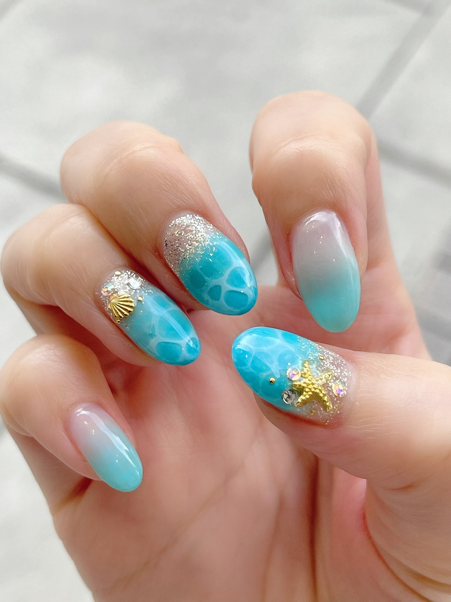 リアルパンプキン Vtuber 今日もネイル行ってきたよん ハワイ思い出す コロナ落ち着いたら海外旅行に行きたい ハワイは素敵な思い出が沢山あるから大好き ジェルネイル ネイル アートネイル 海ネイル オーシャンネイル T