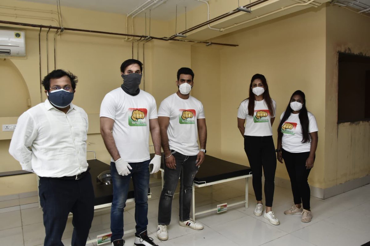 _PowerOfYouth's tweet photo. #ThePowerOfYouth reached Kolkata on Wednesday- 2June21’ &amp; donated 50 Hospital Beds to Islamia Hospital.
We thank @MdNadimulHaque6 Sir for his gracious presence.

#SOSPOY

CC - @Karansingh3001 @iArpitSpeaks @priyankab3001 @Shraddh70378378 https://t.co/Obv3cUDznw