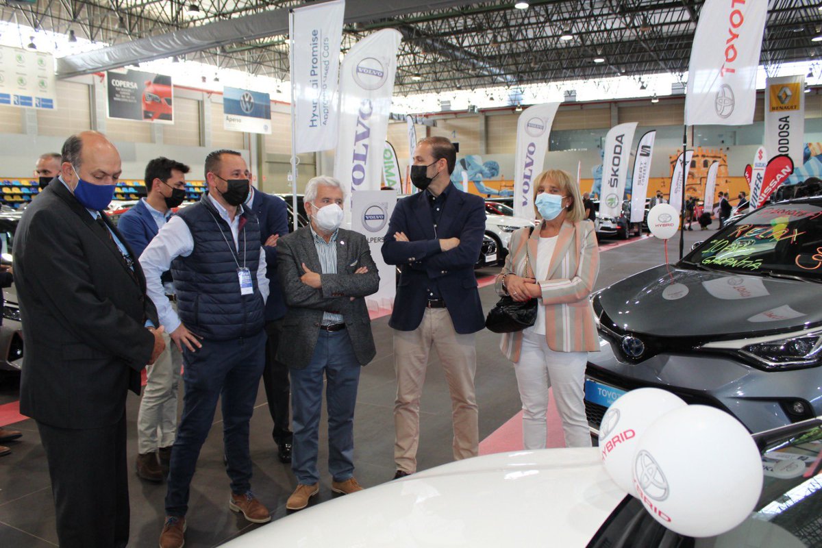 roslufe's tweet image. A @DeputacionOU acompañou en @EXPOURENSE a A.C.A.U.T.O. na inauguración do “III Car Outlet Ourense”. Unha grande oferta e posibilidades nos 16 concesionarios, 22 marcas, 350 coches da exposición. #ACAUTO #Ourense