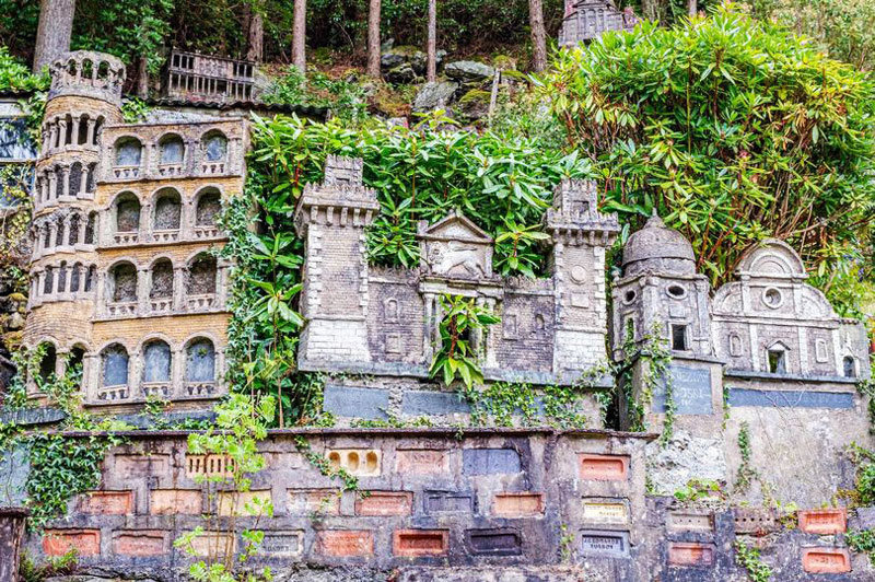 Amazing mini replicas of famous Italian buildings found hidden in Welsh woodland bit.ly/34Nd9nV