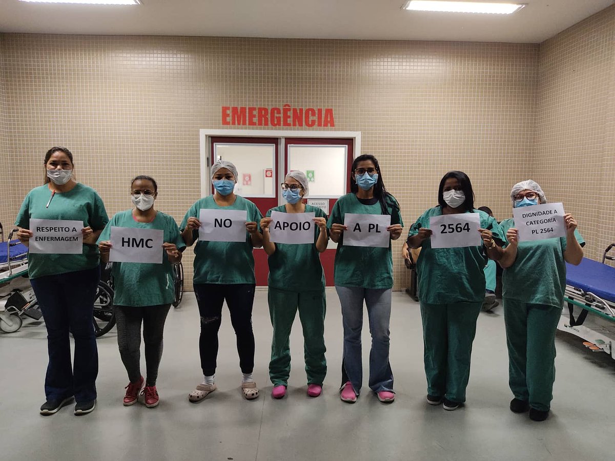 Coren_MT's tweet photo. Nossos colegas do Hospital Municipal de Cuiabá também estão presentes na luta pela aprovação do PL 2564/2020. Queremos nosso piso salarial e a jornada de 30h semanais. Vem pra luta vc também. A enfermagem somos todos nós!
#corenmt #pl2564 #30horasjá #aprovaopisosenadores https://t.co/nk1CBRdgXk