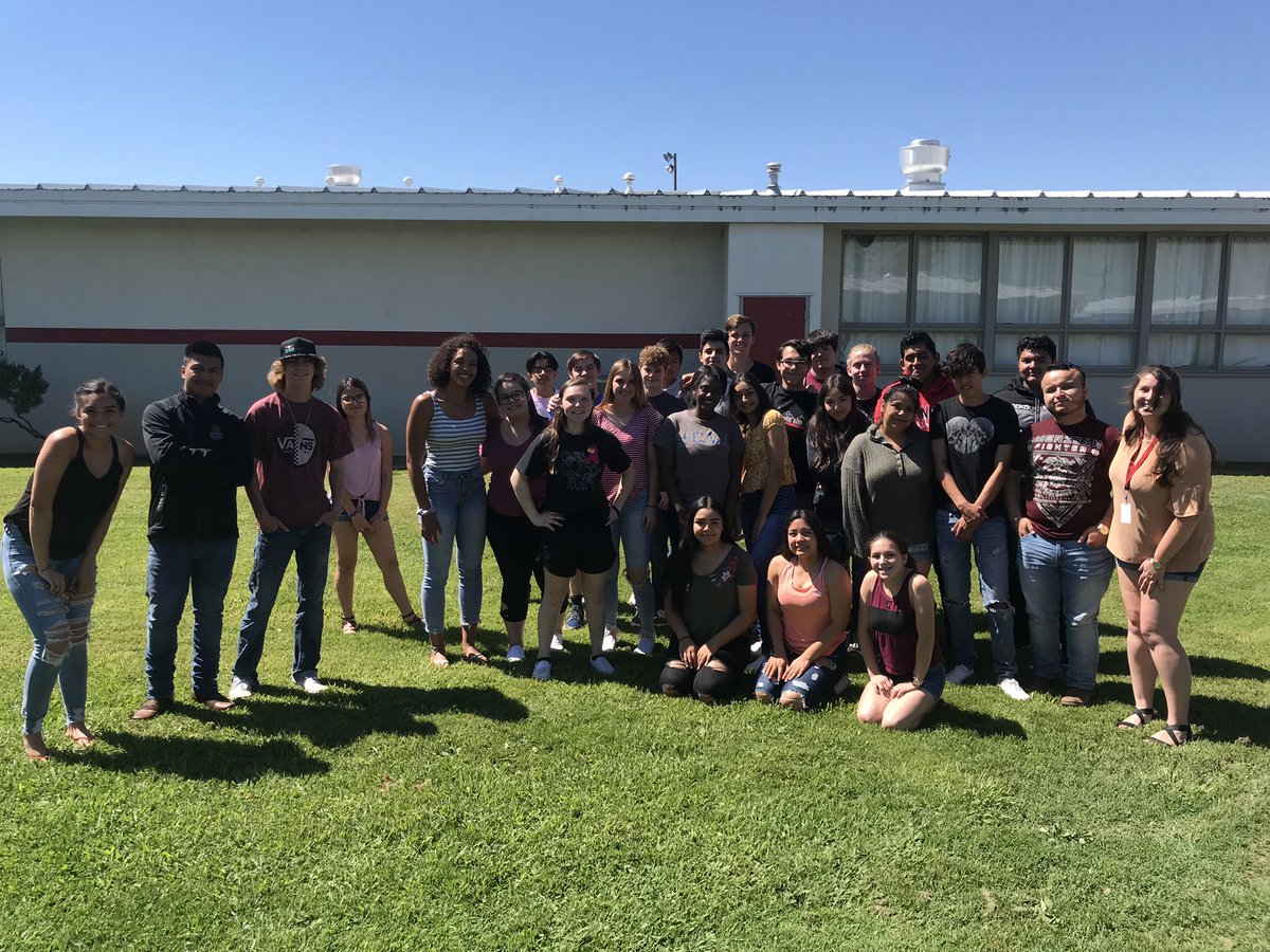 Ms_Casey_Van's tweet photo. Can’t forget E period! You were such a fun class! https://t.co/cQ3Lu5t3GZ