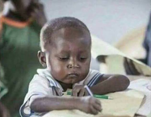 uniquemoviemom's tweet photo. Dear Adamu Garba, no matter what the government does to Twitter in Nigeria, we no go still use crowwe. https://t.co/f5pyGwKXnR