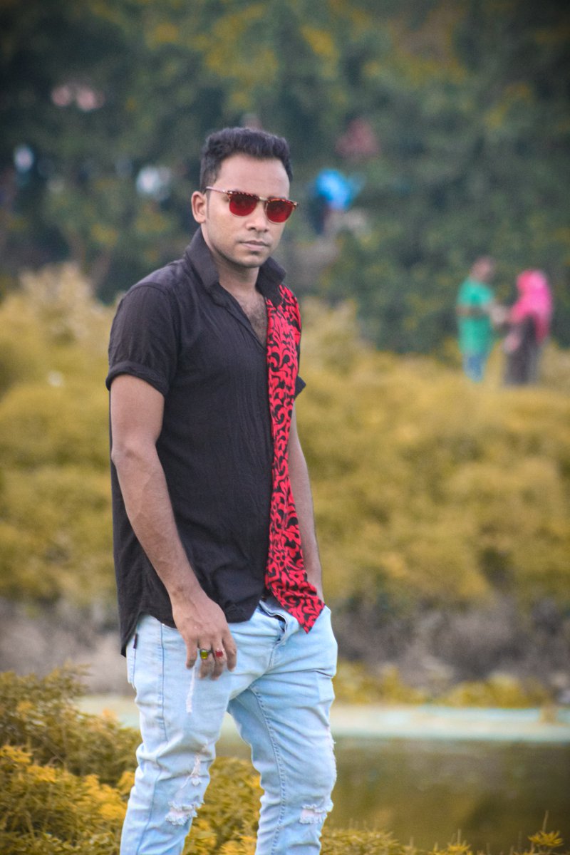 ShamimPinjor's tweet photo. -মানুষ মাত্রই ভিক্ষুক
   কেউ - অর্থের 💸
কেউ - ভালোবাসার🥰🥀 
#PinjorKhanShamim https://t.co/o7hlZiLZuE
