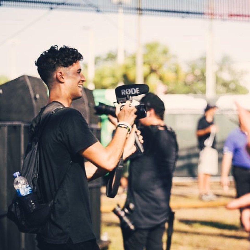 Dannynico's tweet photo. Finally things are back to normal #edmfestivals https://t.co/IMhyzRTLv4