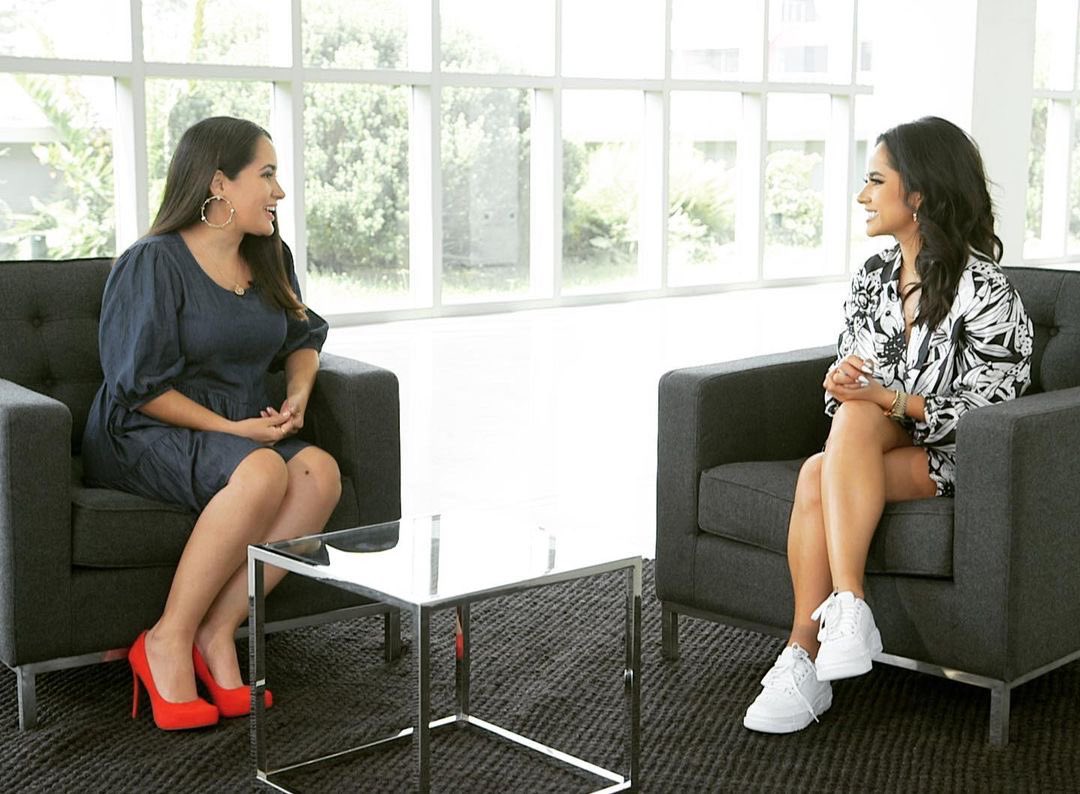 SueltaLaSopaTV's tweet image. #HOYENSUELTALASOPA 💥 #BeckyG promociona su nuevo sencillo “#Fulanito” junto a #ElAlfa y verán qué tiene que decir de #KarolG 🔥