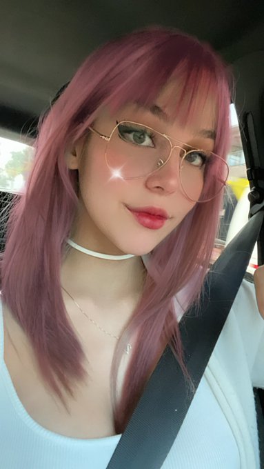 Con cu&aacute;l te quedar&iacute;as? 🤔 https://t.co/24BObOGmpy<a href="/tag/nuevafotodeperfil"class="tags"><span>#nuevafotodeperfil</span></a>