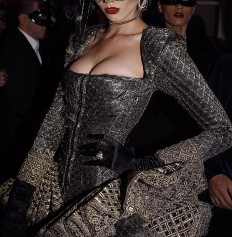 Femme_Video's tweet photo. Reserve your ticket to Femme parties in July and apply to membership for exclusive privileges. #Fetish #BDSM #findom #dominatrix #dominantwomen #submissiveman #slave #SlaveTraining #models #Adultwork #Film #MembersOnly #privateevents #masquerade #gothic #Pleasures https://t.co/0oJBUQ8lLG
