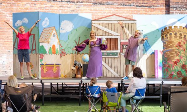 Whether your family prefers fun in the sun, hands-on history lessons or art play, it’s easy to build a #paducahcreativecity itinerary that all ages will enjoy! paducah.travel/blog/post/thin…

📷: Alex Hilkey
📍: Market House Theatre