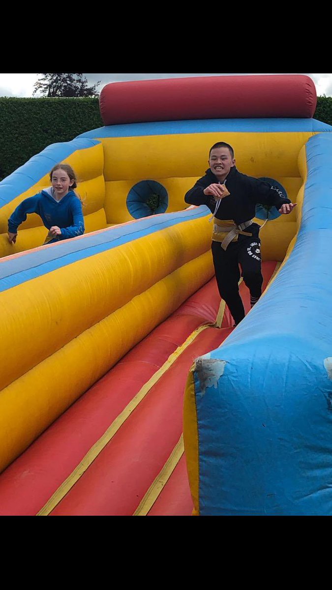 TheCSoA's tweet photo. Our P7 pupils also enjoyed an amazing celebration of their time at primary school today. Our ‘funfair’ event was a huge success and great fun was had by all. Thanks again to Mrs Kesson and our fantastic P7 teachers for organising! #startinghighschool #excited #notlongnow 🥳🎉🥇 https://t.co/rAEtTEpsqD