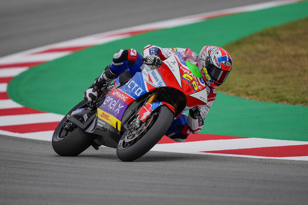 PramacMotoE's tweet photo. Amazing job @yh68official P3!!!
@AleZacc61 P8!
@octo_telematics https://t.co/EjcoJ7PT5C