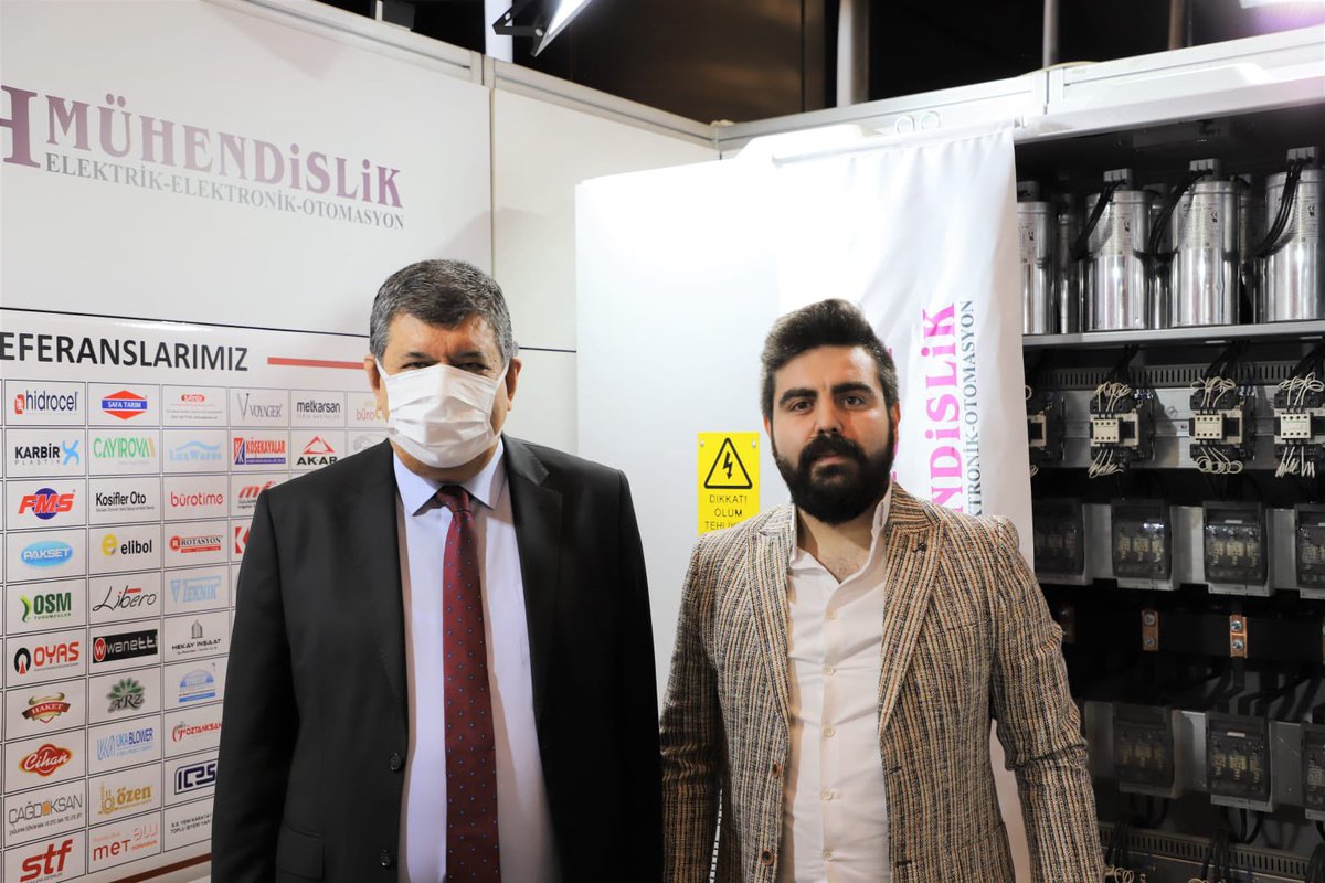 bayramsade's tweet photo. Enerji Zirvesi ve Fuarında öğrenci ve mezunlarımızla birlikte olduk; kimi fuarı organize etti, kimi firma sahibi, kimi enerji sektöründe çalışan, kimisi ise kendisini geliştirme gayretinde. Kısaca Zirve ve Fuara @ktokaratay Üniversitesi damgasını vurdu @KaratayTTO @KTOKarataySKS https://t.co/fKdSV8TCbr
