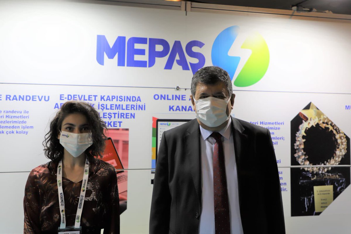 bayramsade's tweet photo. Enerji Zirvesi ve Fuarında öğrenci ve mezunlarımızla birlikte olduk; kimi fuarı organize etti, kimi firma sahibi, kimi enerji sektöründe çalışan, kimisi ise kendisini geliştirme gayretinde. Kısaca Zirve ve Fuara @ktokaratay Üniversitesi damgasını vurdu @KaratayTTO @KTOKarataySKS https://t.co/fKdSV8TCbr
