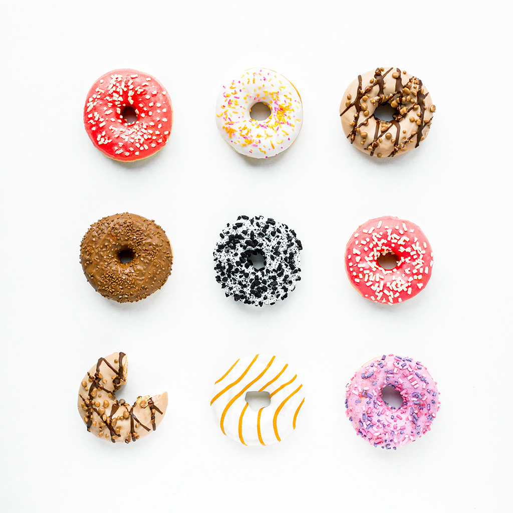 GroveInnSF's tweet image. Did you know? Today is #NationalDonutDay! 
Closest donut store to our hotel is @johnnydtruck, just four blocks away!

Directions: goo.gl/maps/AN27ewbcj…