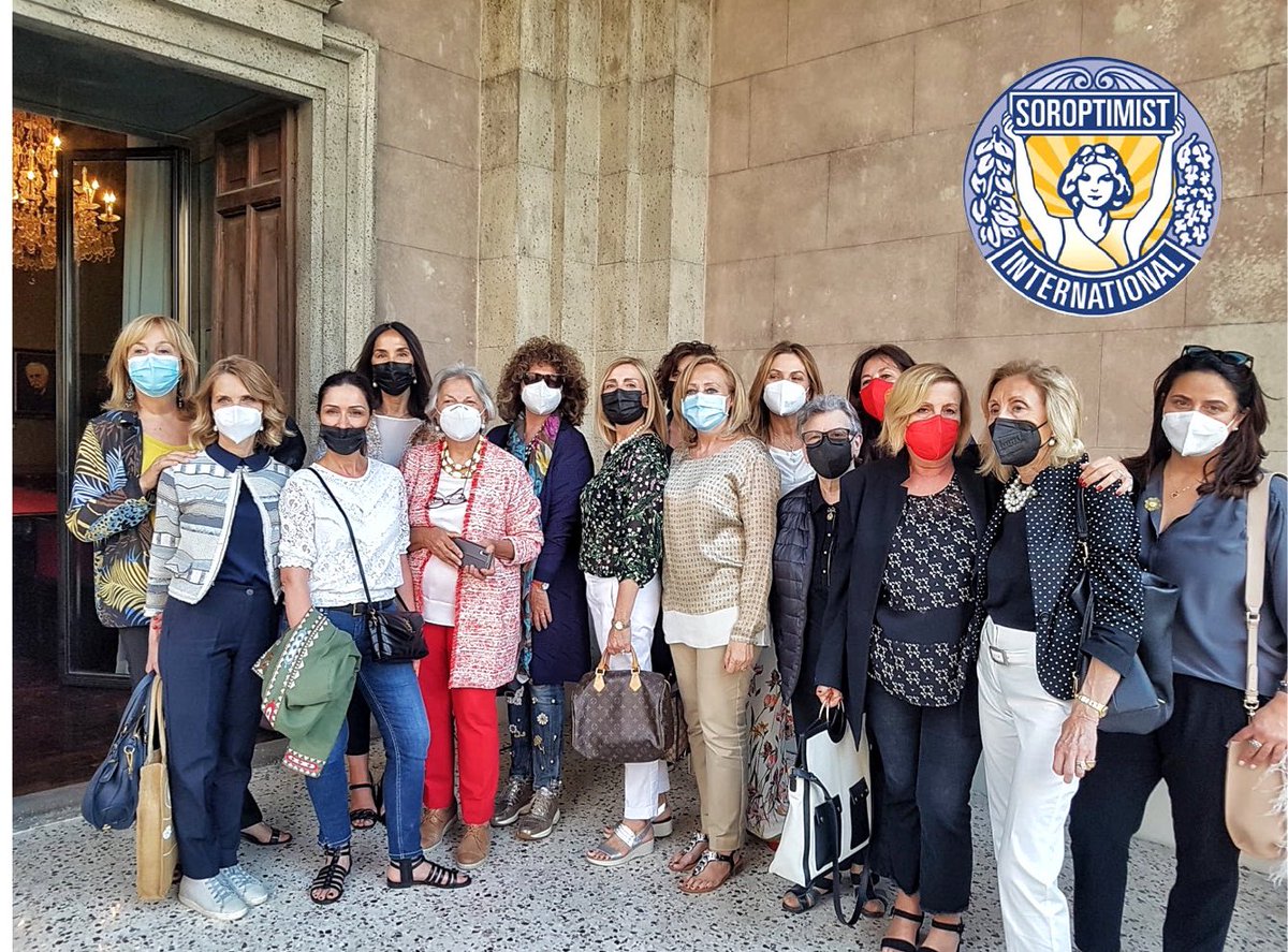 SoroptimistAp's tweet photo. Visita a Palazzo Bazzani con la Presidente @Fondoambiente Regione Marche @PieraSeghetti @SIItalia https://t.co/E8YSGXWxLZ