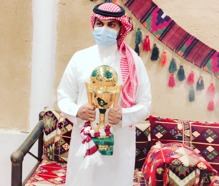 shdadd_mu's tweet image. تشرفت مساء اليوم بزيارة النادي #الفيصلي ابطال #أغلى_الكؤوس واسعدني كثيراً الالتقاء بالاحبة والزملاء مجدداً في هذا النادي العريق . 

كل الشكر والتقدير للرئيس الذهبي واعضاء مجلس ادارته وكافة منسوبي النادي على حسن الاستقبال وكرم الضيافة..ومزيداً من الانجازات والبطولات يا #فخر_سدير .