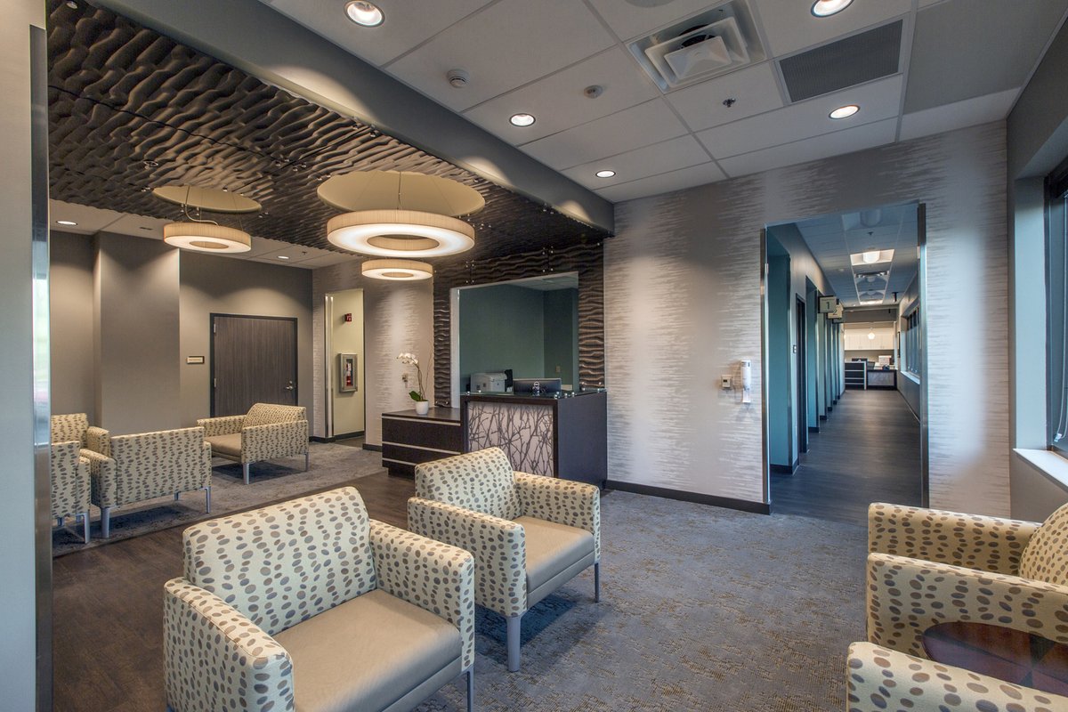 Thoughtfully layered patterns give this common area depth and interest. The modern lines of the furniture accompanied by playful fabrics allow for a comfortable, yet sophisticated setting.
.

#furnituredesign #commercialfurniture #officefurniture #swdesign #ascensionstthomas