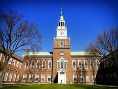ElizaWallace27's tweet photo. #HowIMakeADifference I researched how students earn the most in college #scholarships, and wrote a step-by-step guide, Free College, https://t.co/X8mNBYlEvs . Learn how to avoid student loans. #freecollege .@PaulaMaier3 https://t.co/xVZuidqo30