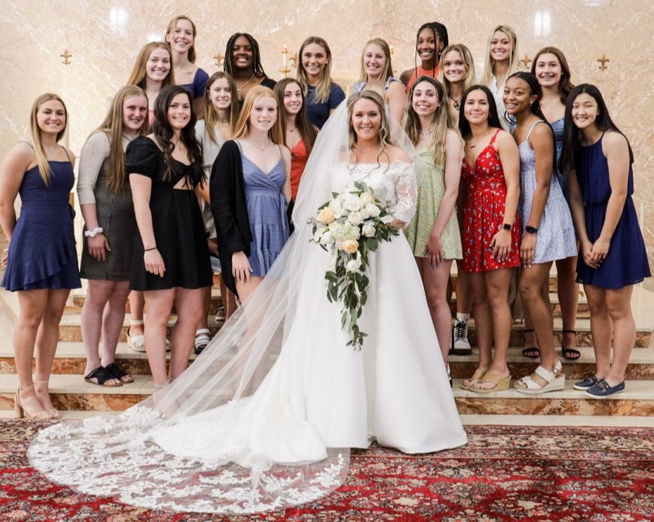 MacBasketballUA's tweet photo. My girl, and my girls, crushed it on Britts big day. #macproud https://t.co/YQY9MtPAOj