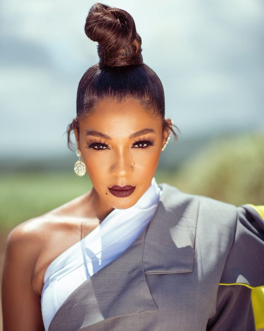 A womans ability to stay UNBOTHERED in every situation is her strength. . . . Photographer: @asignz @agoldburn Custom