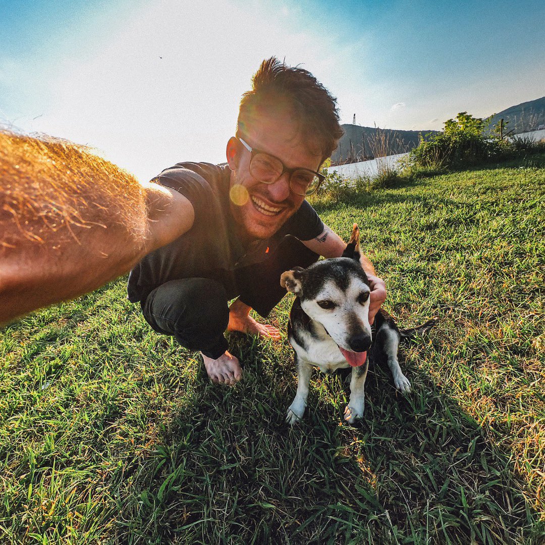🌿 Haz más de eso que te hace feliz ¡Feliz finde ✌🏼!
