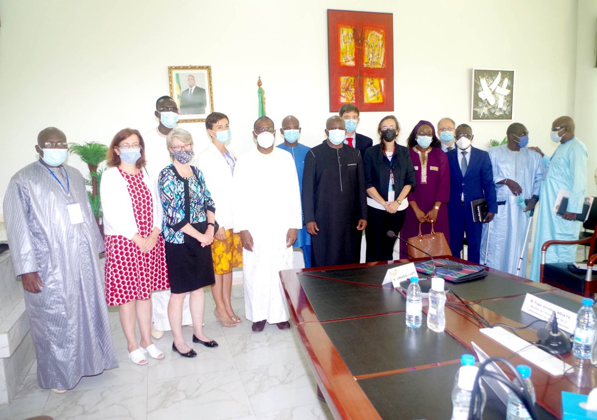 AmadouHott's tweet photo. Merci à la Présidente @ireneMingasson et à tous les membres du G50, pour leurs contributions aux efforts du gouvernement.#Nabar https://t.co/j6ctjw11vD