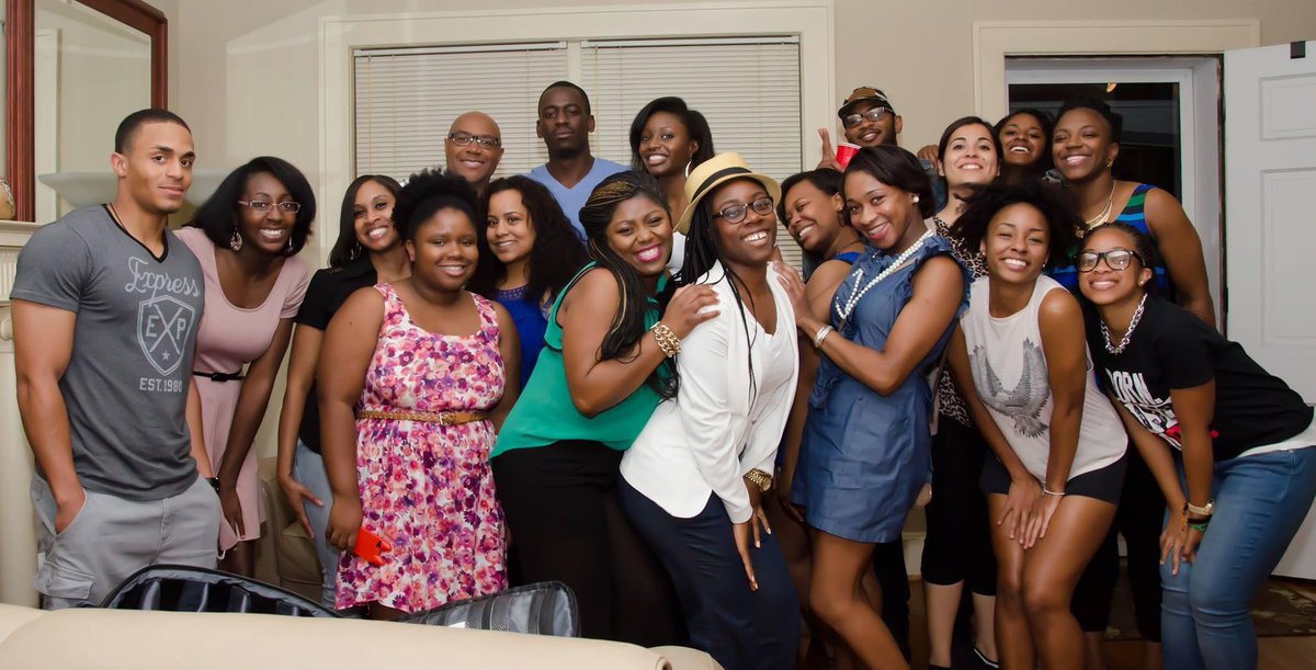 AaronWBanks's tweet photo. Oh, hey! It’s been 8 years since this pic but I’d just like to point out that EVERY SINGLE ONE OF THESE BEAUTIFUL BLACK LAW STUDENTS IN THIS PHOTO GRADUATED!! @SLULAW #TBT #SLULAW #BLSA #SLUBLSA #MWBLSA #LawSoHard #graduation #BlackLawyersMatter https://t.co/IffY32QAUo