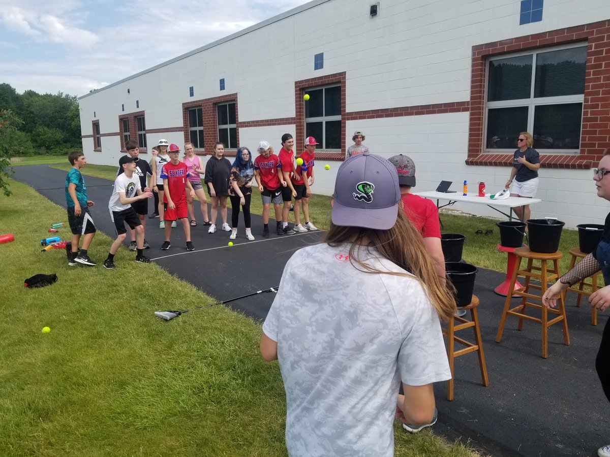 SMS_Owls's tweet photo. "Minute to Win It" games were a hit with the kids. Thanks to Mrs. Pradarelli for organizing this for the kids...and teachers 😃😂😎 https://t.co/mzOf0nqtJS