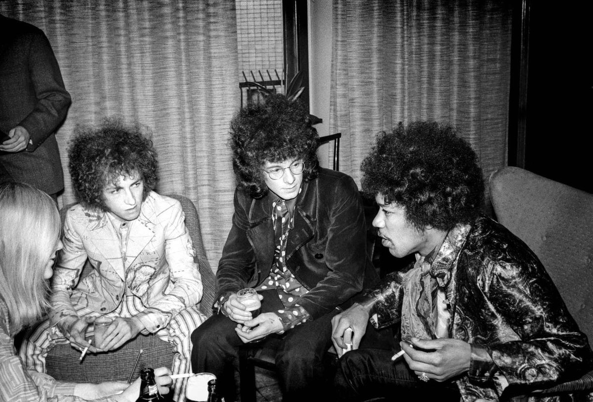 RT @jimbo_loko: Jimi Hendrix Experience 1967 Helsinki https://t.co/m06sHtjtxp