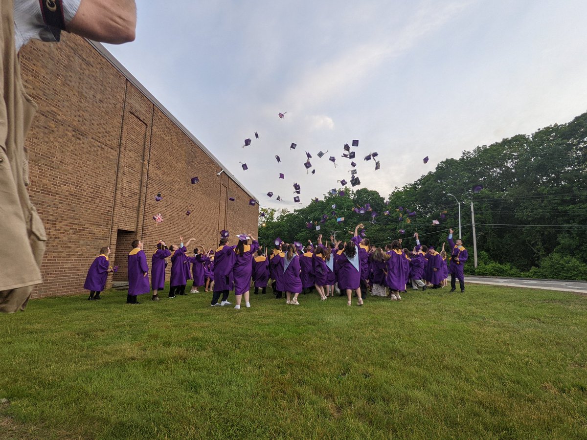 Congrats to the class if 2021 #chargerstrong