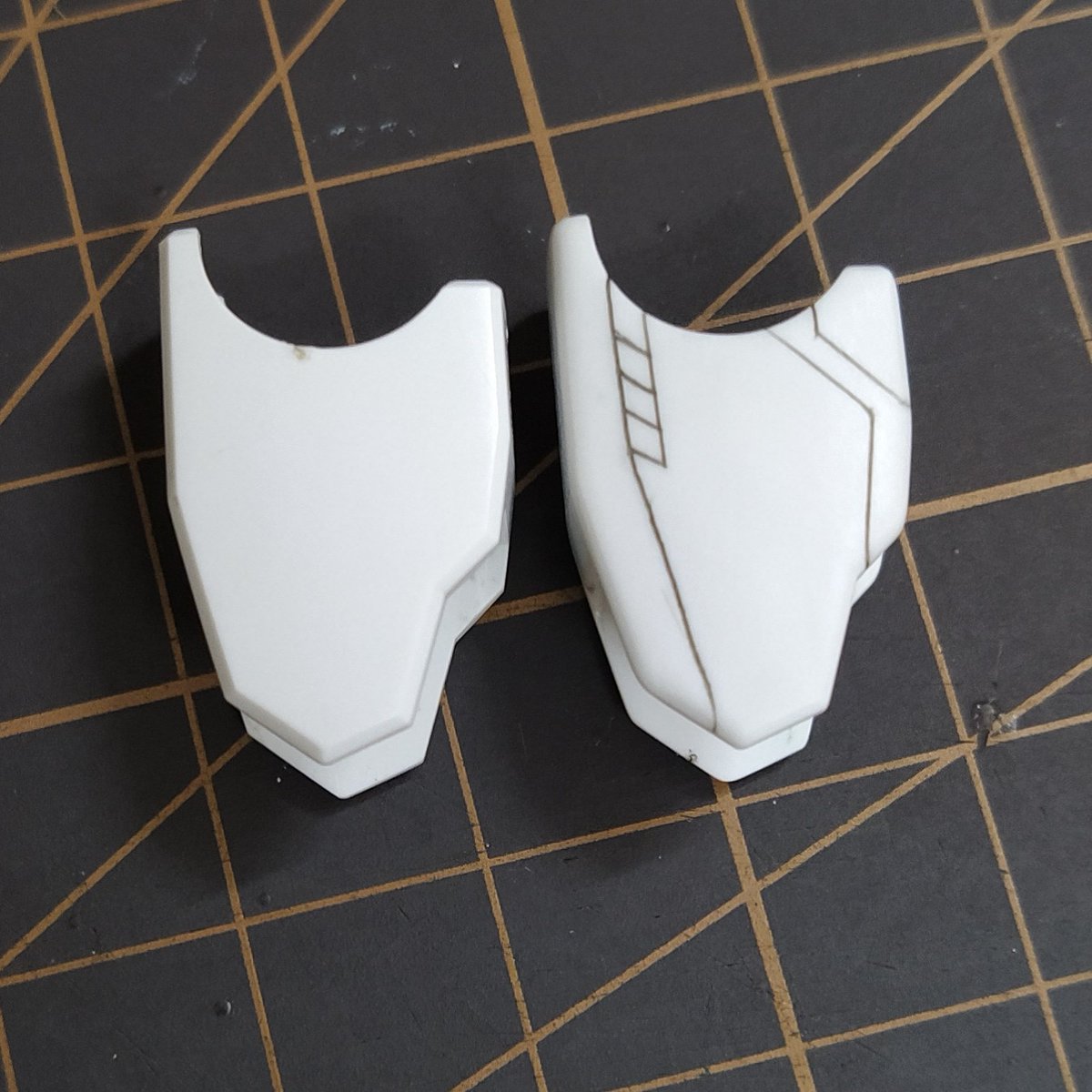 zin_gunpla_vn's tweet photo. Spicing up the HG Cherudim
#gundam #gunpla #gunplaphotos #gunplaphotography #gundam00 #scribbing https://t.co/tfKFEXXJ3n