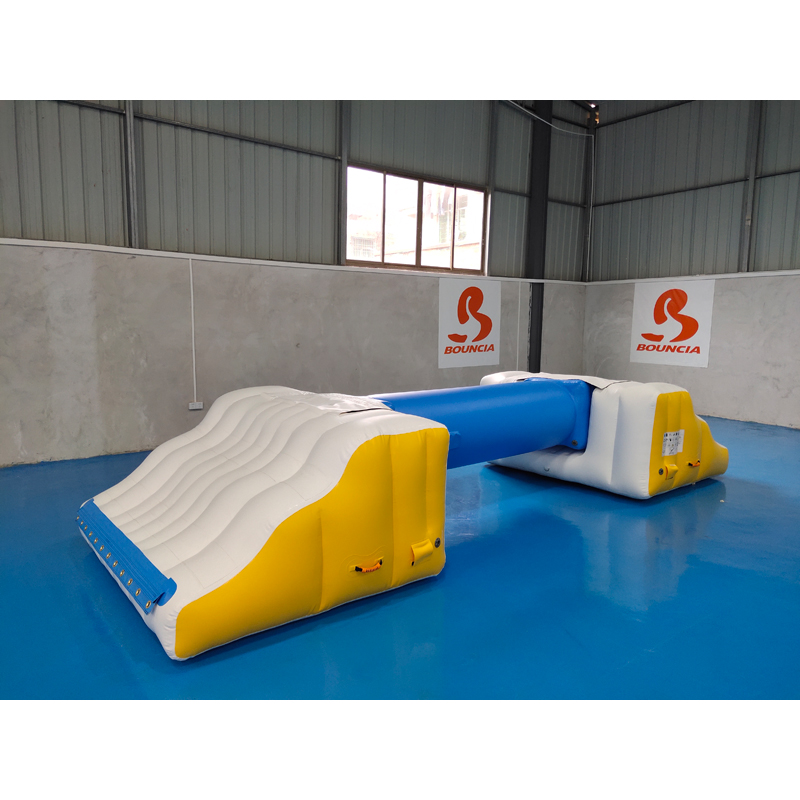 Bouncia8's tweet image. Guangzhou Bouncia Inflatables Co.,Ltd controls the quality of the materials. All incoming materials are tested with the latest facility. #inflatablepark #inflatablefloat