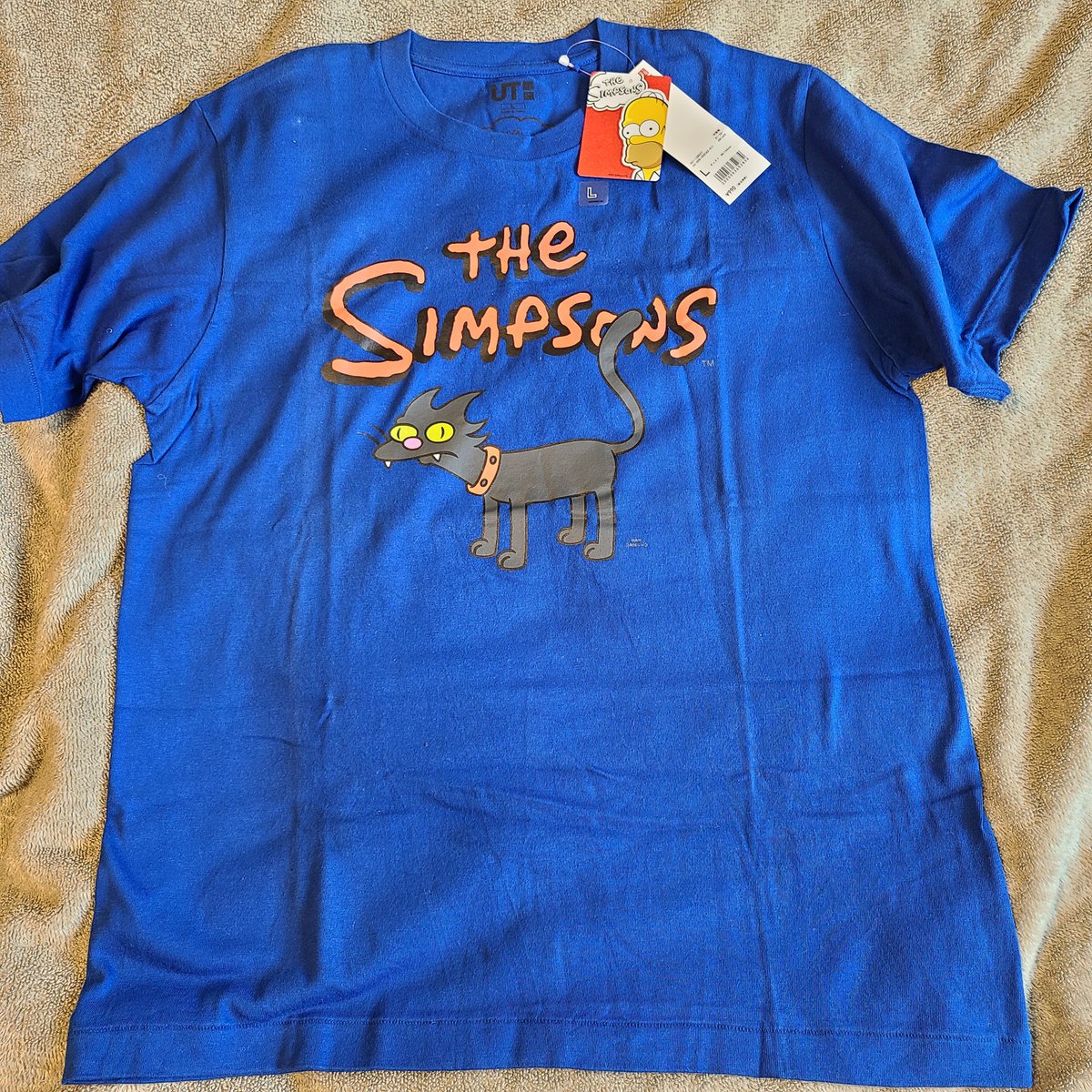 vinceke1's tweet photo. 今日のTシャツはUTのザ・シンプソンズ・シリーズから👕
表はスノーボール二世🐈、裏はサンタズ・リトル・ヘルパー🐕の絵柄
これを両面に配置したユニクロのデザイン陣は偉い🤣
#snowballii #santaslittlehelper #simpsons #シンプソンズ #uniqlo #ユニクロ #ut #tshirt #tシャツ https://t.co/l1rnDVy2fg