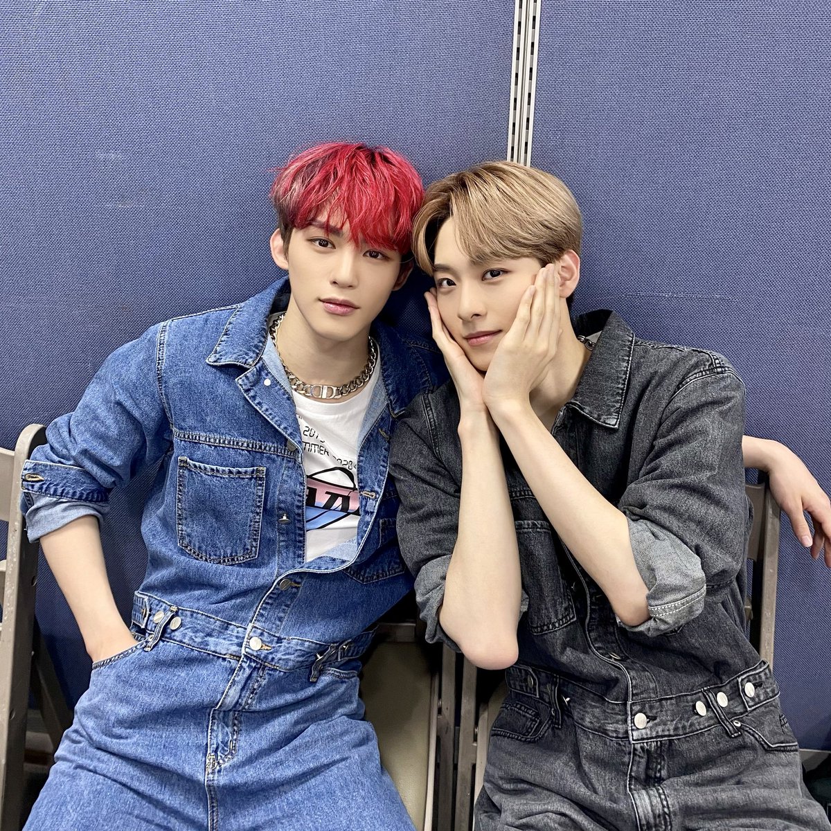 TO1_World's tweet photo. @TO1_members 「 TRAD | 04.06.21 」
@TO1_members 

Actualización de #오성민 #제롬 #JEROME 

➤ ¿Has visto Beast en trajes de salto en Music Bank?

#TO1 #티오원 #TOgether https://t.co/sCPgWGVLRD