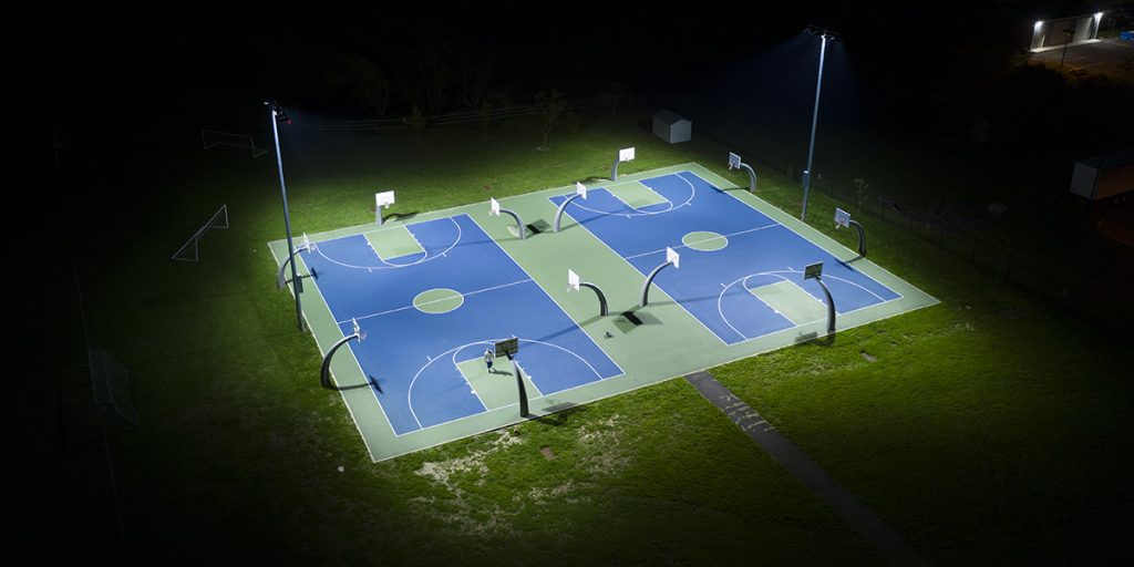 DavidM_Musco's tweet photo. Wall Municipal Complex in Wall, New Jersey has a wide range of safe and modern athletic facilities for its community, including its two outdoor basketball courts. See why they chose Musco to light their courts: https://t.co/MmyzyVUgUi https://t.co/3SxcIN3LwF