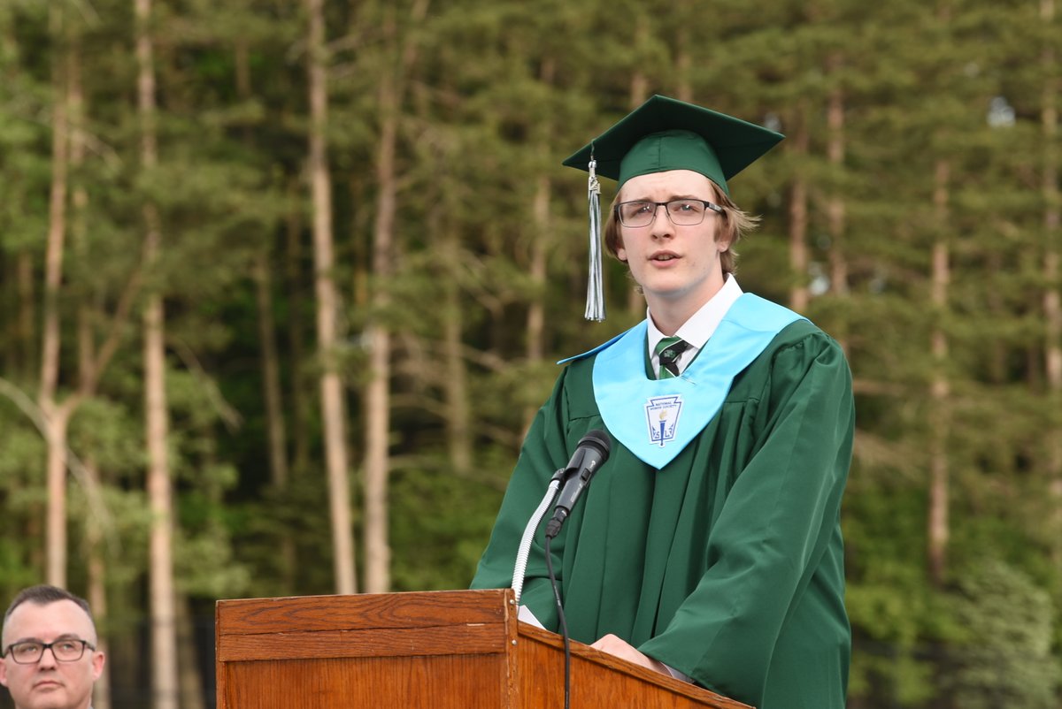 HNGreenwave's tweet photo. Two weeks after graduation, we still feel incredibly blessed to have had our first-ever outdoor commencement ceremony at North Royalton's Serpentini Stadium! To view more pictures from this special day, visit https://t.co/20QmTxfVRS. https://t.co/I6ROpFH3wT