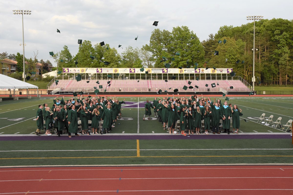 HNGreenwave's tweet photo. Two weeks after graduation, we still feel incredibly blessed to have had our first-ever outdoor commencement ceremony at North Royalton's Serpentini Stadium! To view more pictures from this special day, visit https://t.co/20QmTxfVRS. https://t.co/I6ROpFH3wT