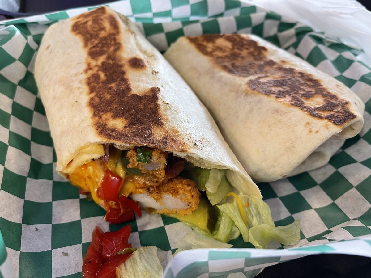 Renny_Jayden's tweet photo. Lunch today! Mmmmmmmm #Dafix https://t.co/MhcvuVLGHL