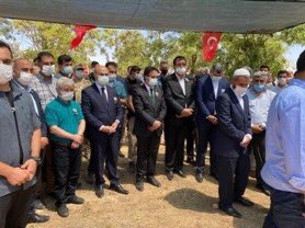 CengizDMRKY47's tweet photo. "Ey, bu topraklar için toprağa düşmüş, asker!
Gökten ecdâd inerek öpse o pâk alnı değer."

Midyat Şenköy’de son yolculuğuna uğurlanan Kahraman Şehidimiz Uzman Çavuş Halit Altun’un kıymetli ailesine, yakınlarına ve sevenlerine sabırlar diliyorum.

Milletimizin başı sağ olsun. 🇹🇷 https://t.co/jlhv5eC5t9