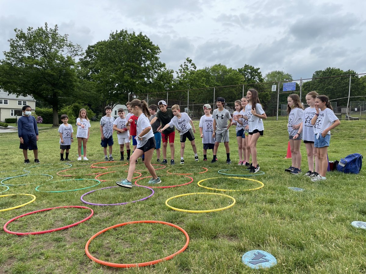 Field day smiles!! ⁦<a href="/BarrowsSchool/">Barrows Elementary School</a>⁩ #shiningstars