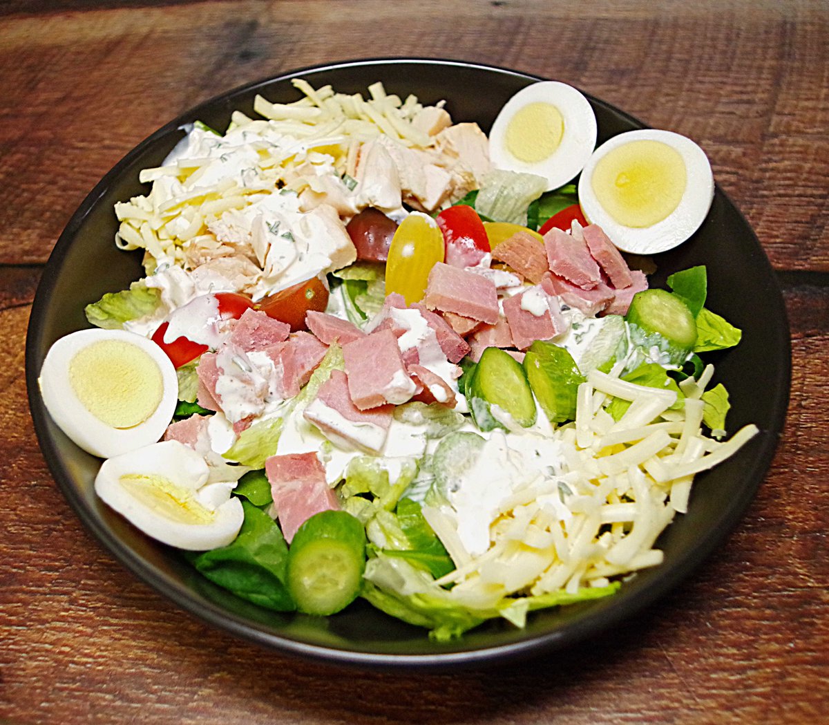 WeekdayKitchen's tweet photo. Sometimes I just crave something simple and (ever so slightly) healthy. A chef salad using my recipe for homemade ranch powder is easy to whip up on a weeknight, very economical, and much easier to control sodium content! ⁠
⁠
Recipe here⁠
⁠
https://t.co/i6fYzm1p75⁠
⁠

⁠ https://t.co/eMmocJ2jBQ