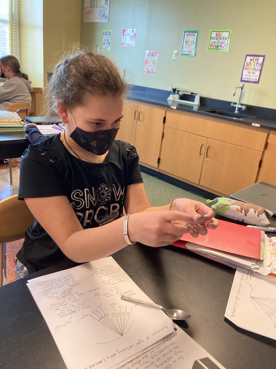 LearnWithLerman's tweet photo. Scientists had fun using and identifying two types of acrylic lenses: convex and concave to view words on paper, and images all around us! Then, we used mirrors and spoons to see how light behaves when reflecting off of convex and concave mirrors! 🔎👓 🥄🪞 #WeArePlainedge https://t.co/2gpHi9UsDG