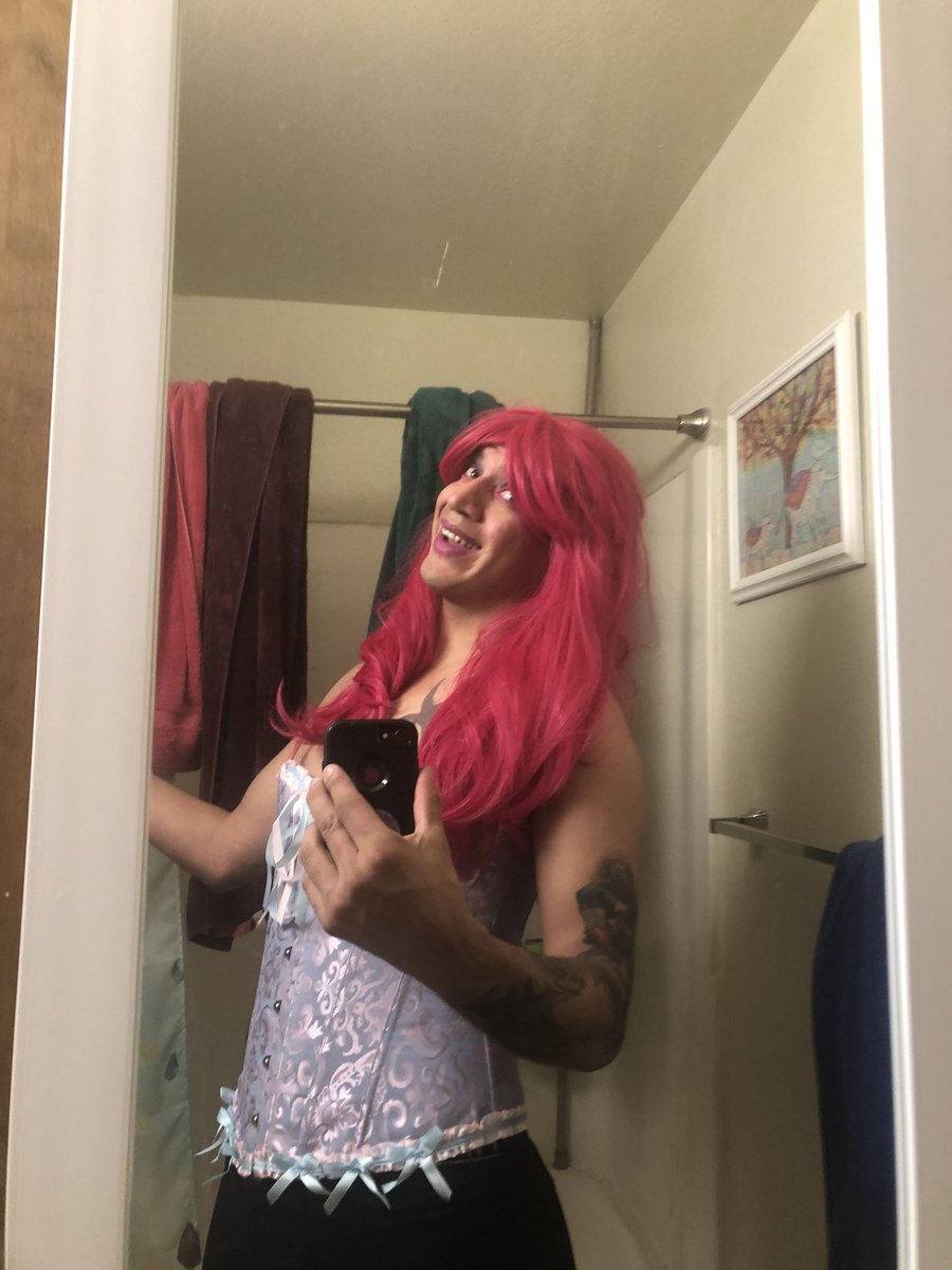 Mizpleasure tweet media