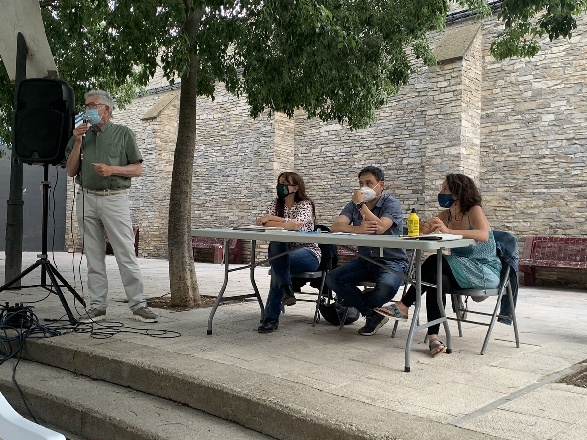 cc_urgell's tweet image. 👏👏 Bona participació a la tertúlia de respostes a les preguntes formulades per la ciutadania durant la campanya 🚨 STOP RESIDUS TÀRREGA 🚨 

#STOPresidusTàrrega 
#redueix #reutilitza #recicla #urgell