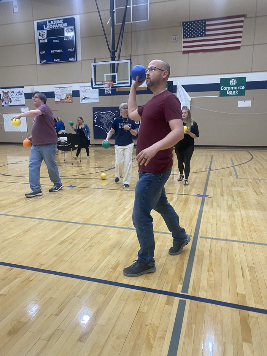 A_MinearAHL's tweet photo. Castle ball is going to be our go to from now on! Thanks to Coach Tatum and a coach Klie, our #LMSFAM is hooked! #LMSbest #CPSbest https://t.co/Vn5jNb8w5U