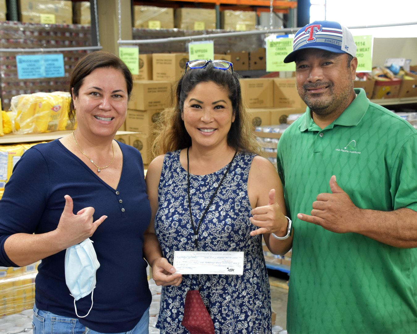 Hawai'i Foodbank on X: Early this spring, major leaguer Isiah Kiner-Falefa  released a limited edition t-shirt celebrating his 2020 Gold Glove campaign  – raising enough to help provide food for nearly 10,000