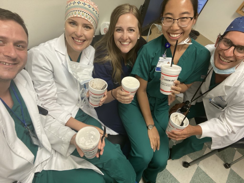 It has been a busy couple of nights but @CommanderMD sure made it sweeter with shakes for our entire team! #coresidentlove #workfamily @DukeSurgery @dukesurgres