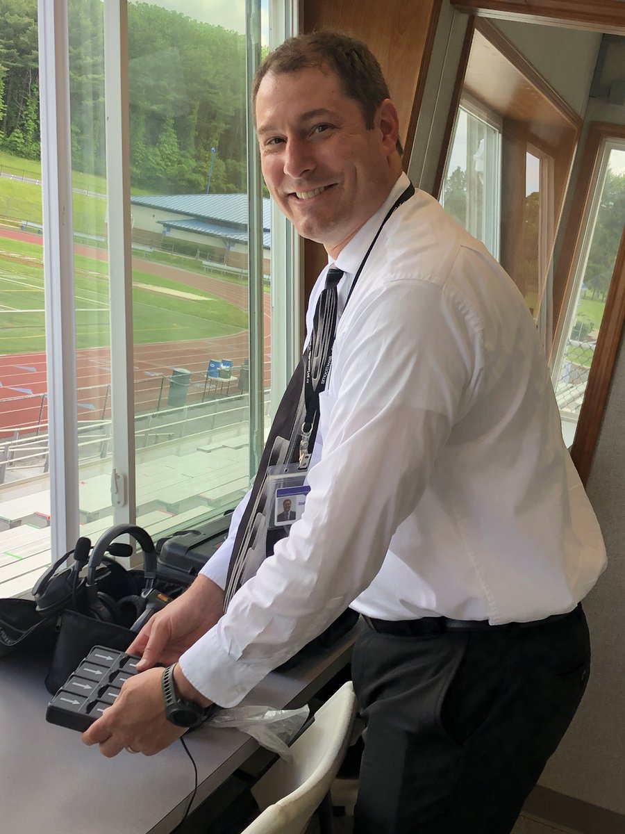 FalconEdTech's tweet image. After months of planning, graduation day is finally here! Check out our live stream on the CLSD website. Good luck to the Class of 2021 #FalconPride #CCstrong