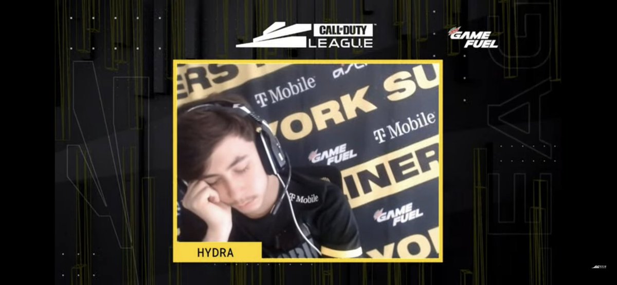 stratiffyz's tweet photo. someone get this guy @HyDrAnml a gfuel wtf https://t.co/6Zscmscio4